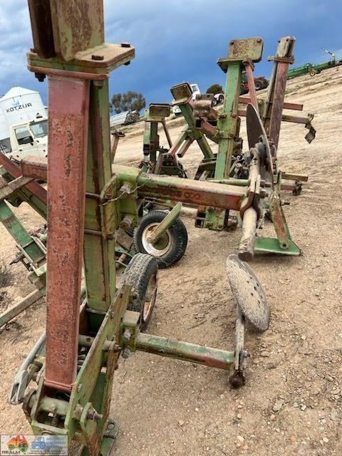 9x Row Crop Cultivator Sweeps - photo 5