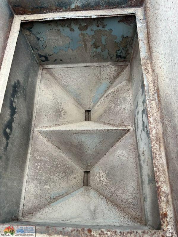 3x Row-crop Fertilizer Boxes - photo 5