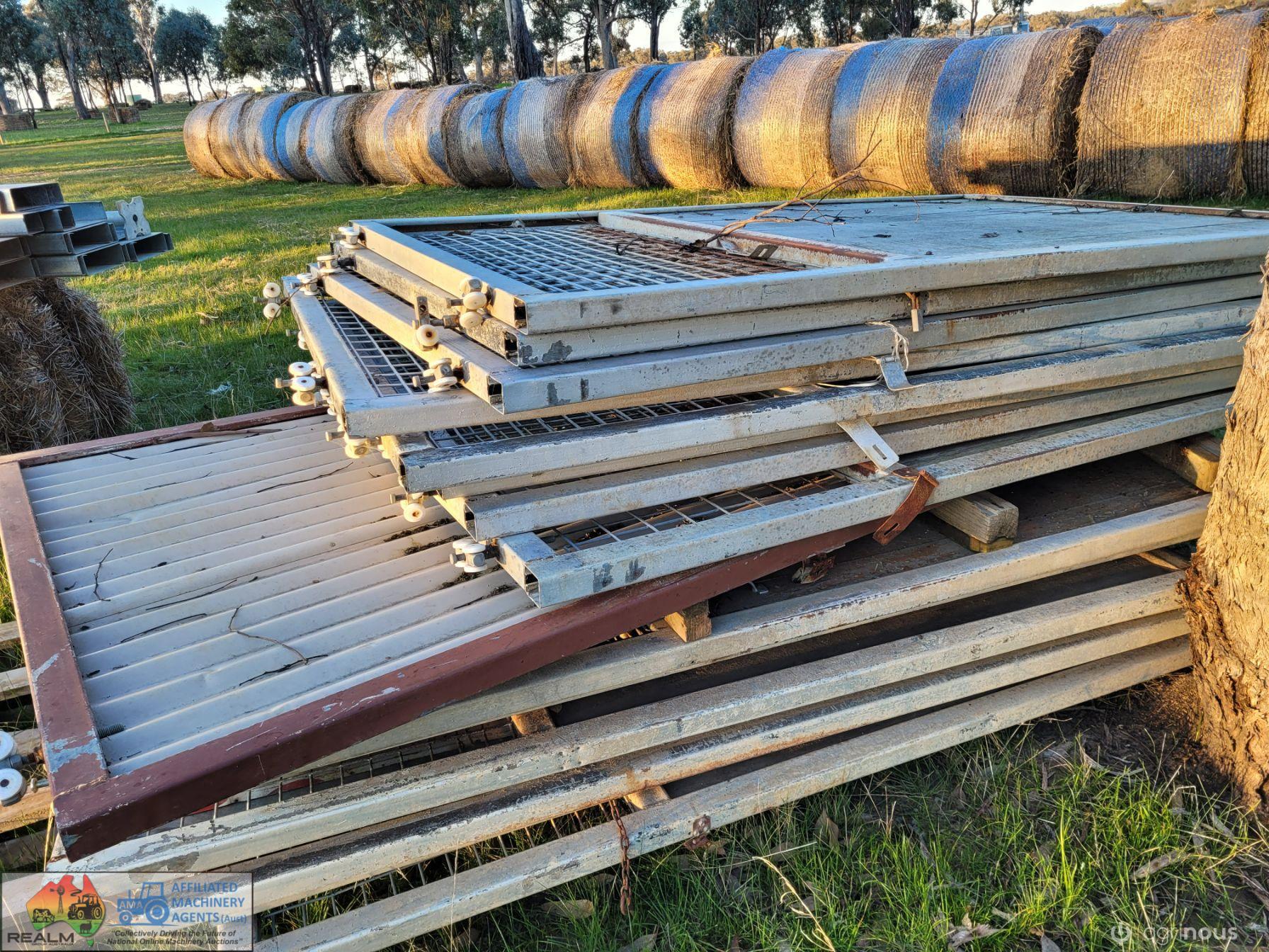 Horse Yard Stable Gates - photo 6