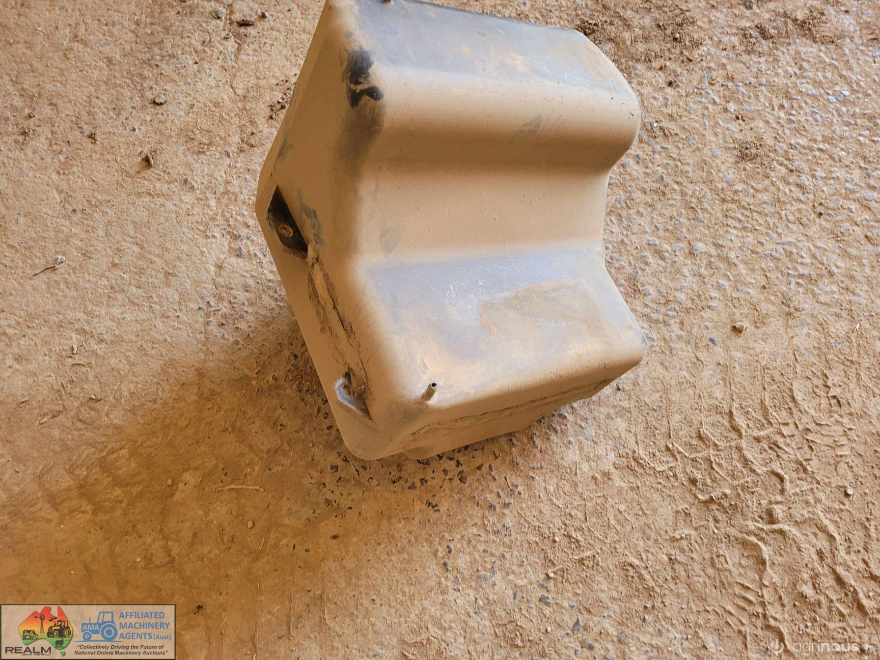 Poly 50Ltr Fuel Tank - photo 6