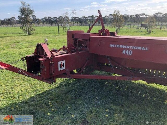 IH-440 Square Baler - photo 6