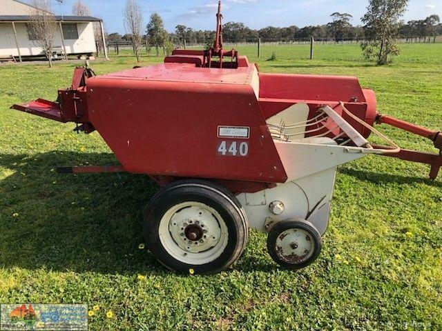 IH-440 Square Baler - photo 5