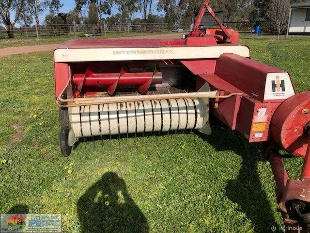 IH-440 Square Baler - photo 2