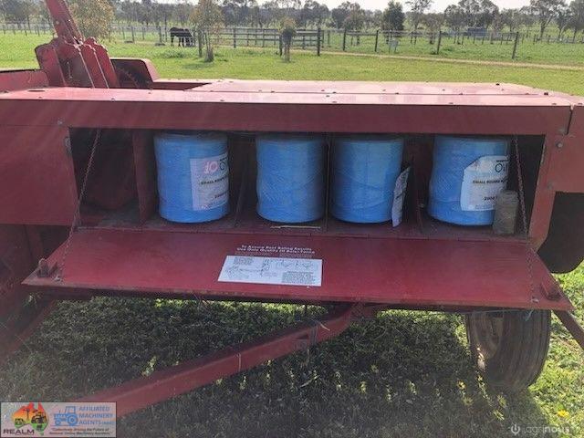 IH-440 Square Baler - photo 10