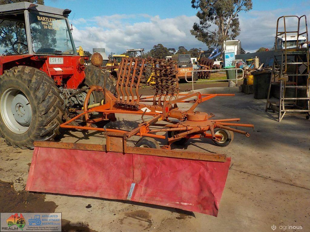 Kuhn GA-4101 Hay Rake - photo 4