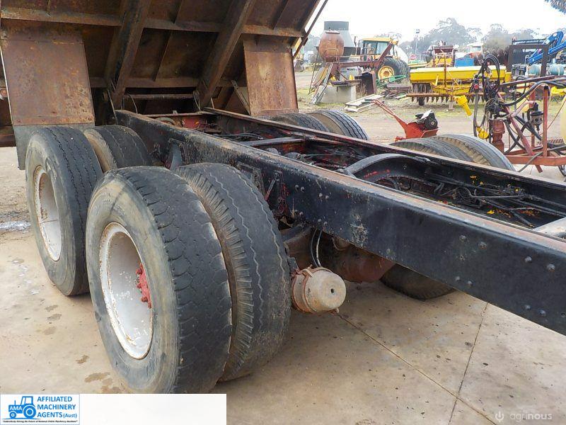 Volvo G88 Grain Grouper/Tip Truck - photo 5