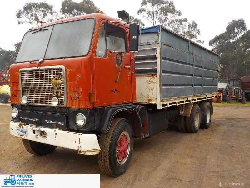 Volvo G88 Grain Grouper/Tip Truck