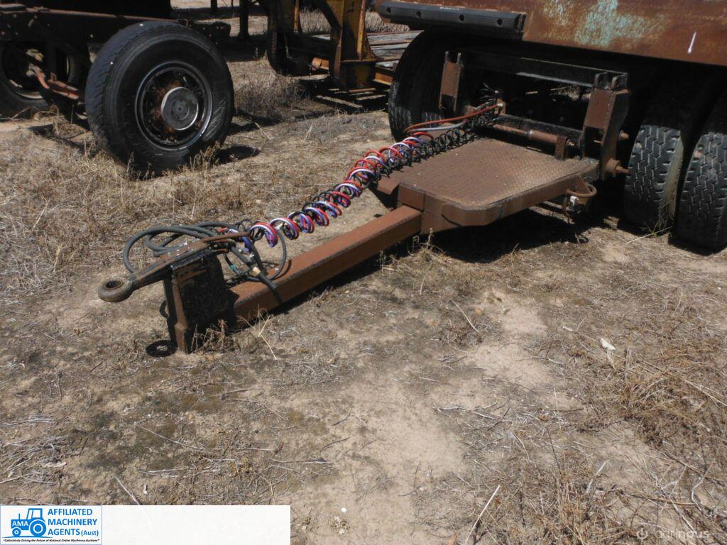 Flat Top Dog Hay Trailer (D00893) - photo 5