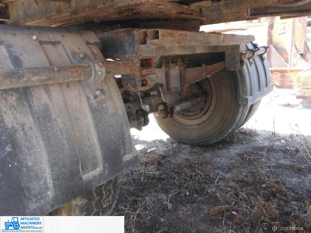 Flat Top Dog Hay Trailer (D00893) - photo 6