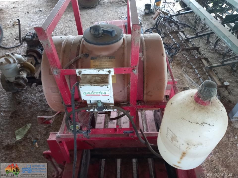 Massey Square Baler 190 - Serviced ready to go - includes 22 rolls of twine - plus what's in the bailer - photo 7