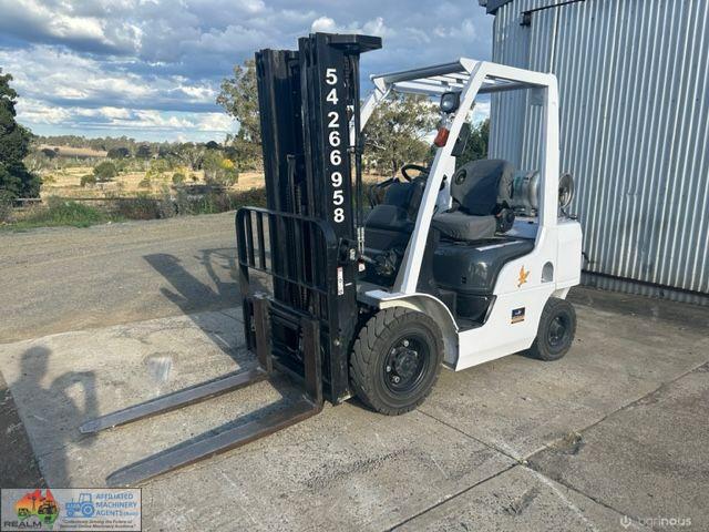 2014 Nissan k25 Industrial Forklift - photo 4