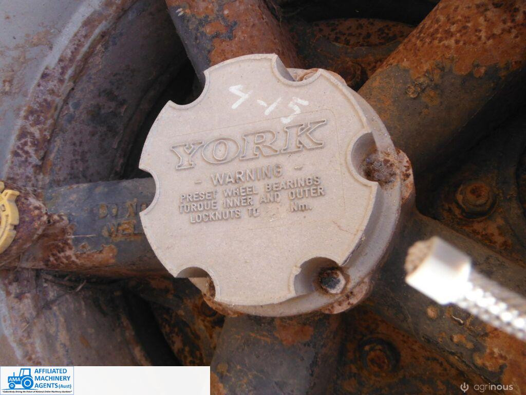 1968 Bogie Drop Deck Trailer (D00884) - photo 10