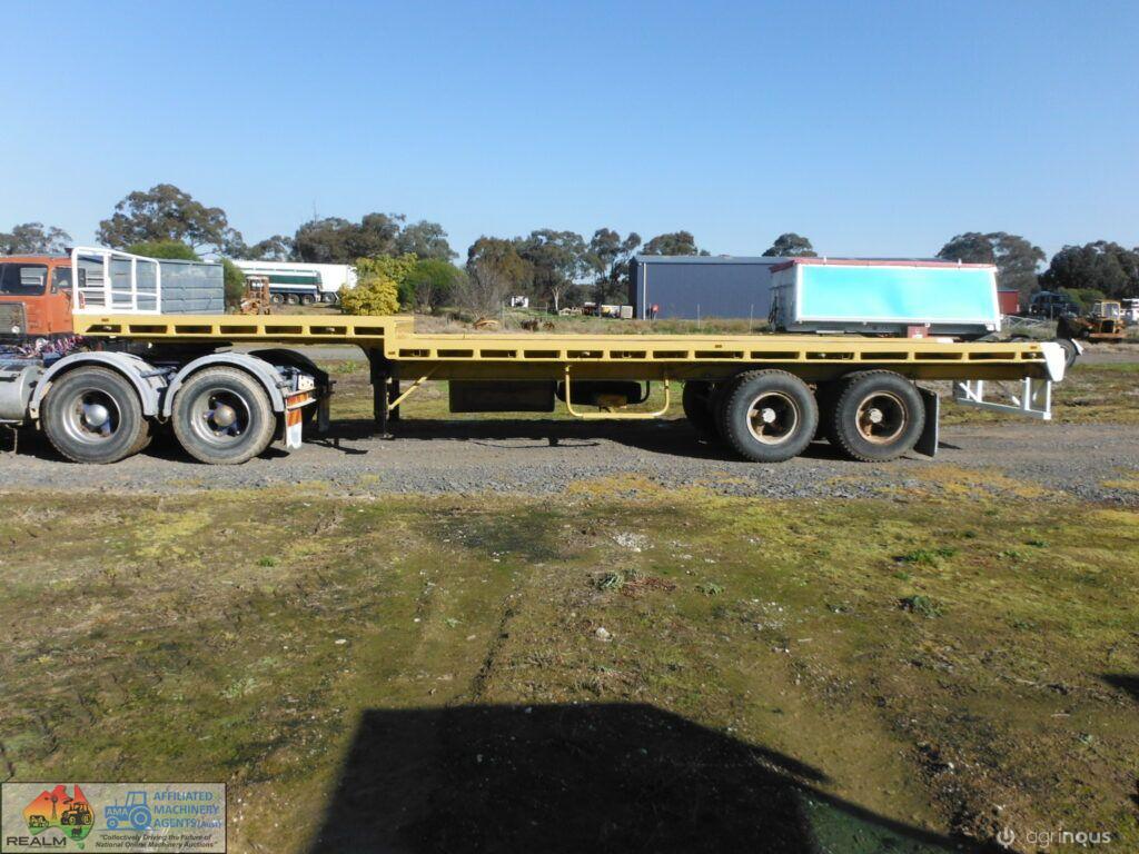 1968 Bogie Drop Deck Trailer (D00884) - photo 2