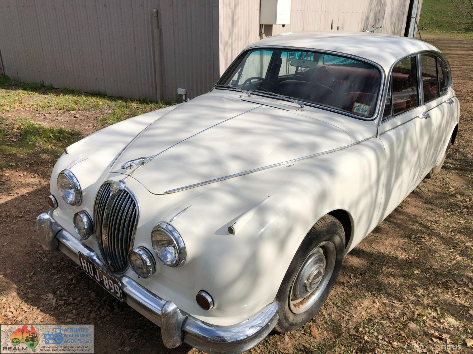1957 Mk2 Jaguar Sedan - photo 4
