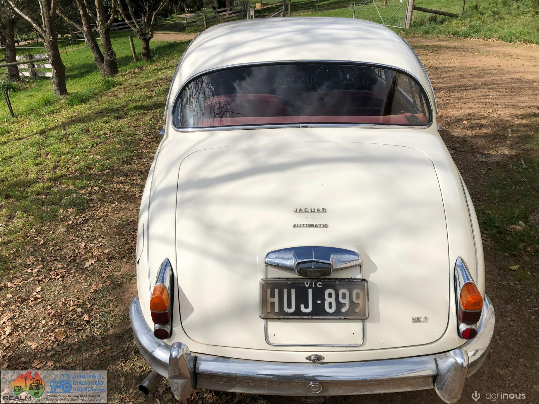1957 Mk2 Jaguar Sedan - photo 5