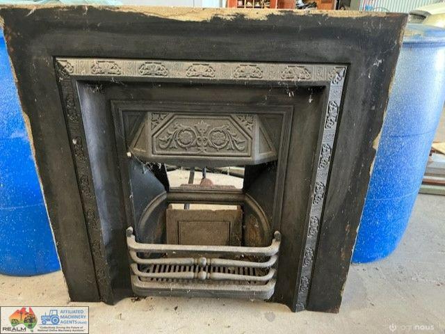 Cast Iron Fire Place (No Tiles)