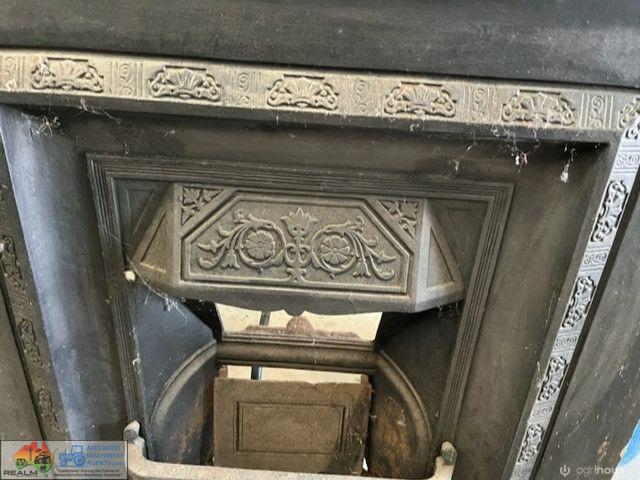 Cast Iron Fire Place (No Tiles) - photo 2