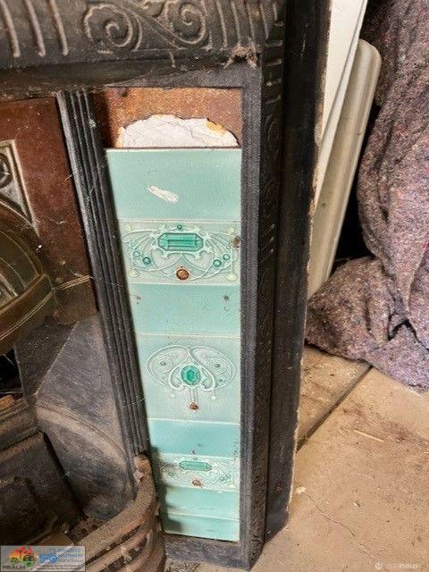 Cast Iron Fire Place (Green Tiles) - photo 3
