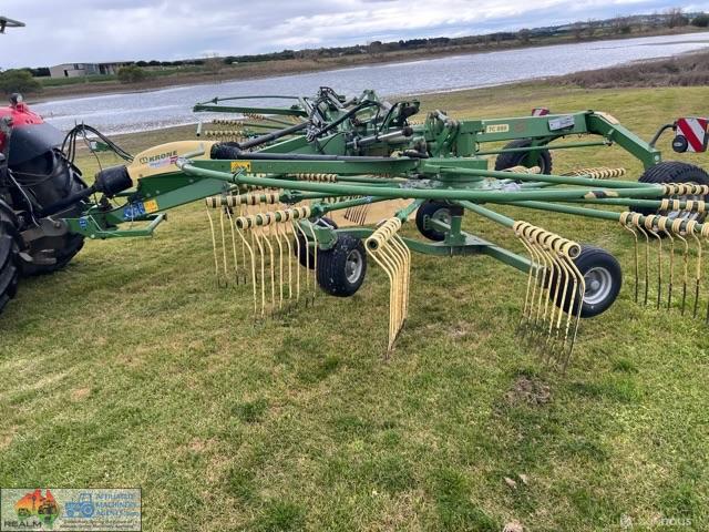 Krone Hay Rake TC880 - 2017 Model As New - photo 3