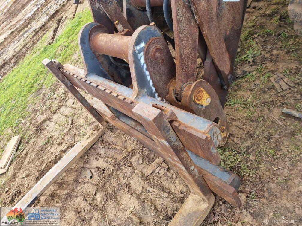 Caterpillar IT-14B High Lift Tool Carrier - photo 8