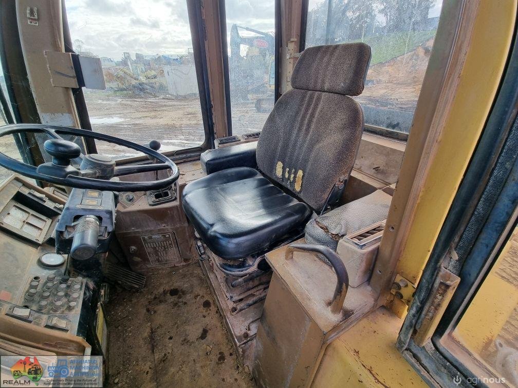 Caterpillar IT-14B High Lift Tool Carrier - photo 11