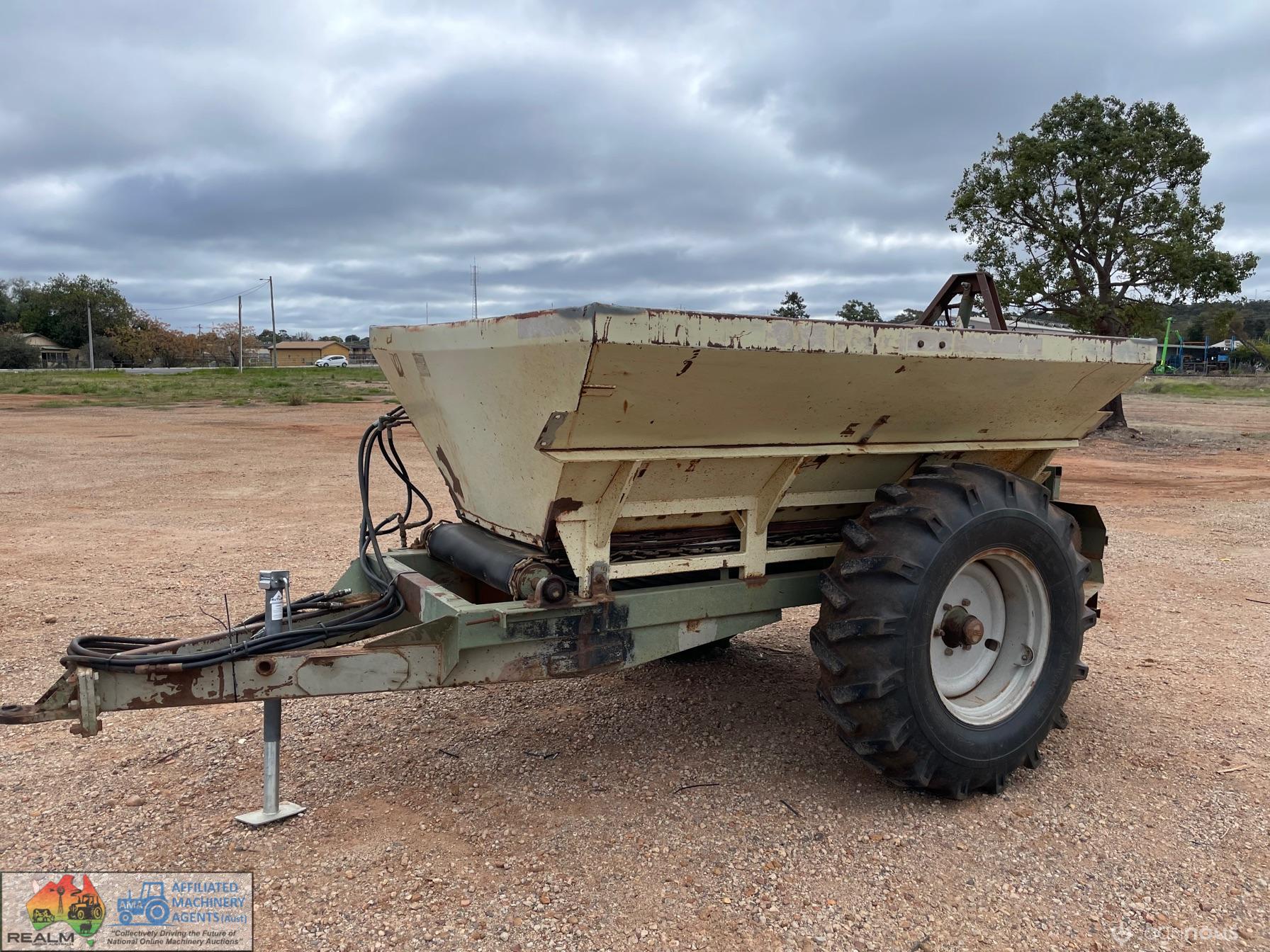 Marshall Trailing belt spreader  Ground drive - photo 6