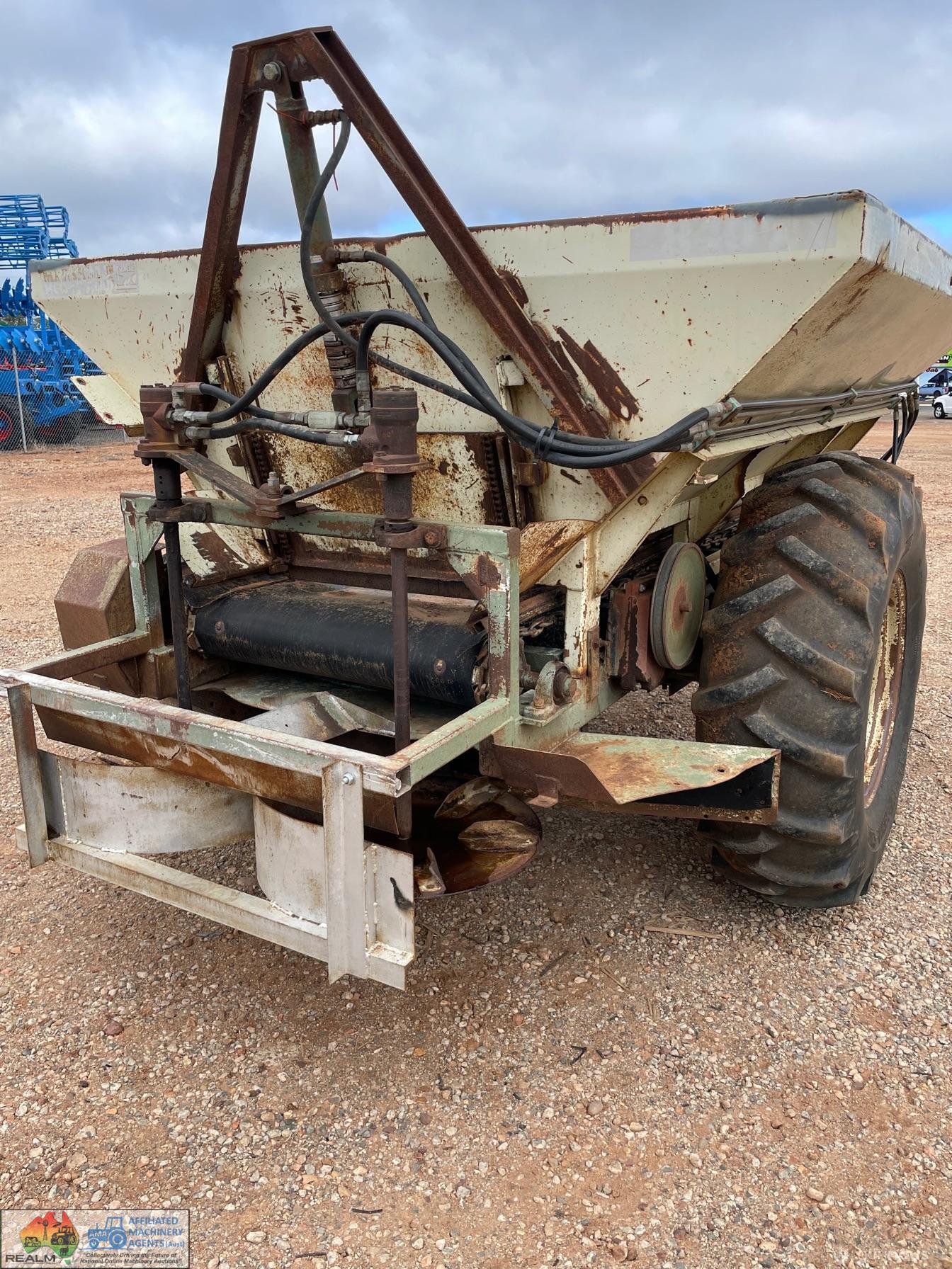 Marshall Trailing belt spreader  Ground drive - photo 7