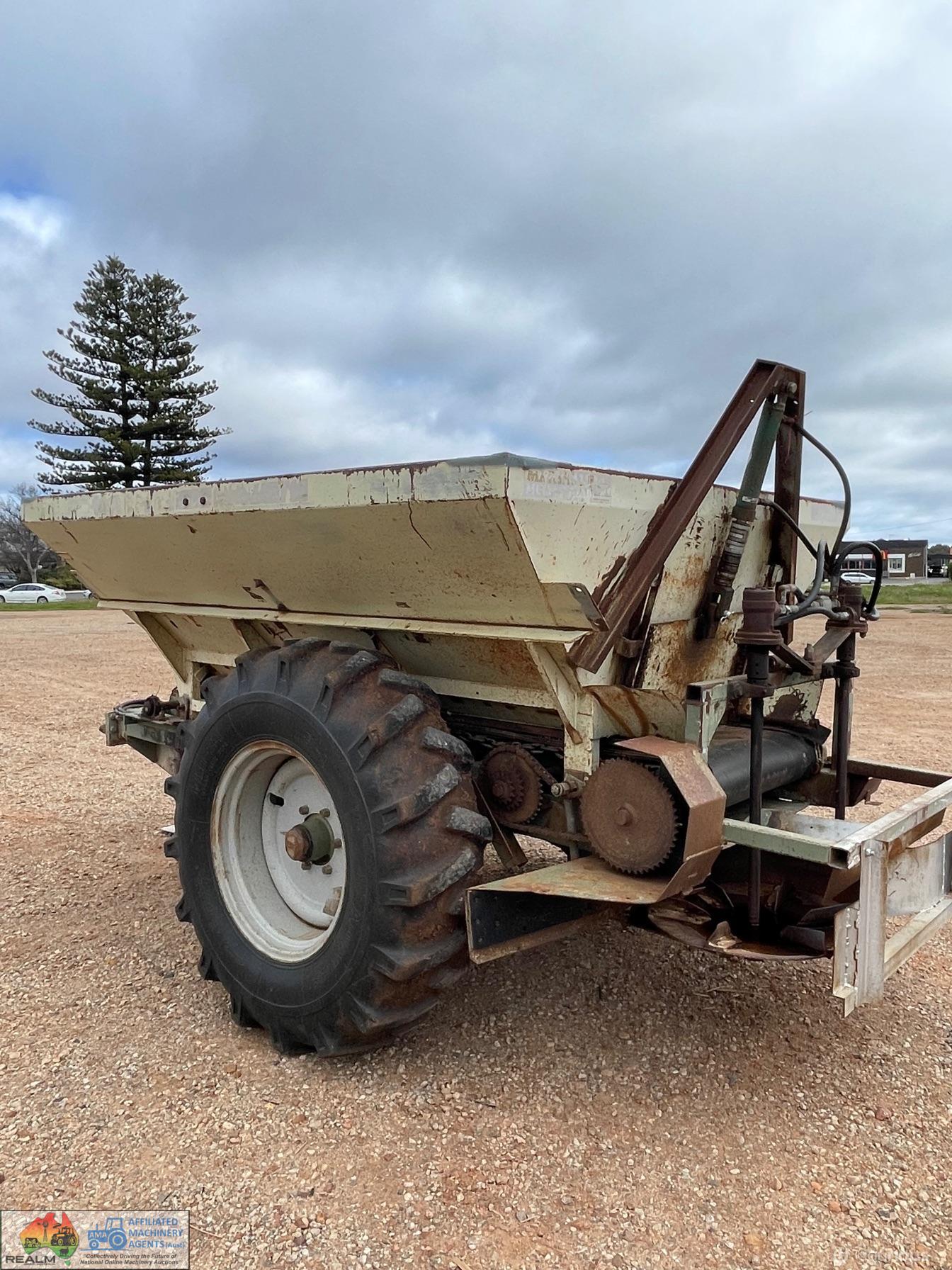 Marshall Trailing belt spreader  Ground drive - photo 4