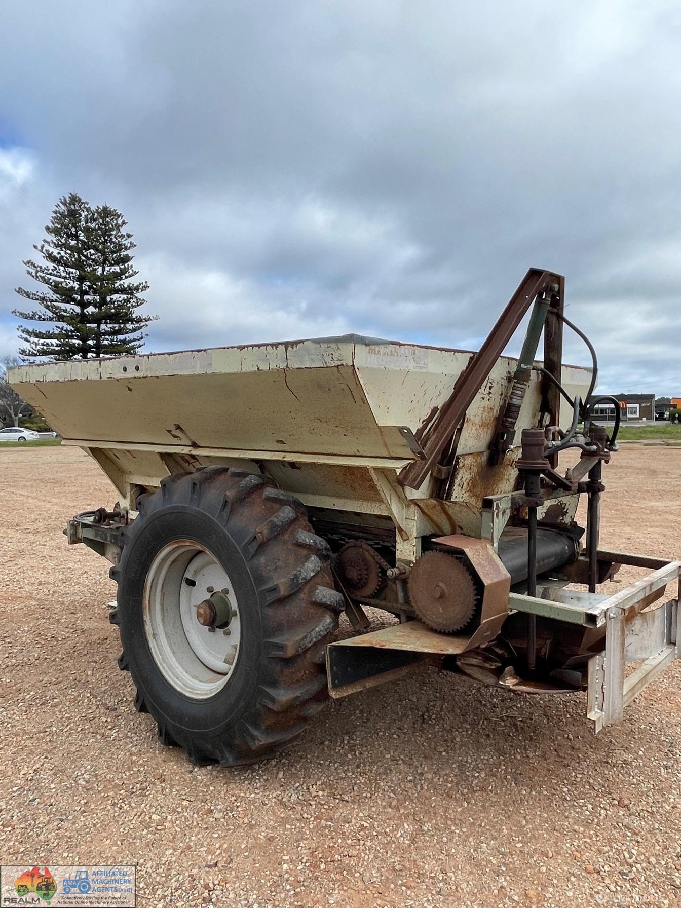 Marshall Trailing belt spreader  Ground drive - photo 5