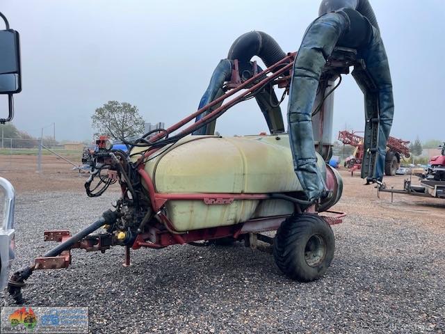 3000 lt 2 row vineyard sprayer - photo 2