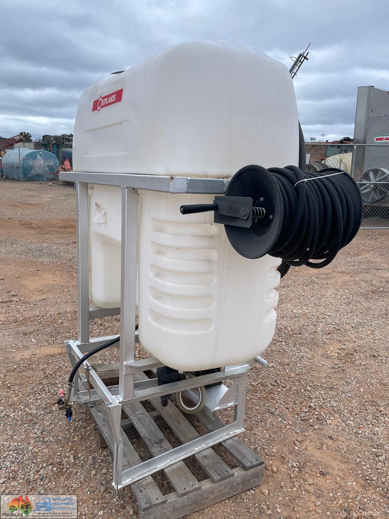 Croplands 700 litre Linkage Sprayer