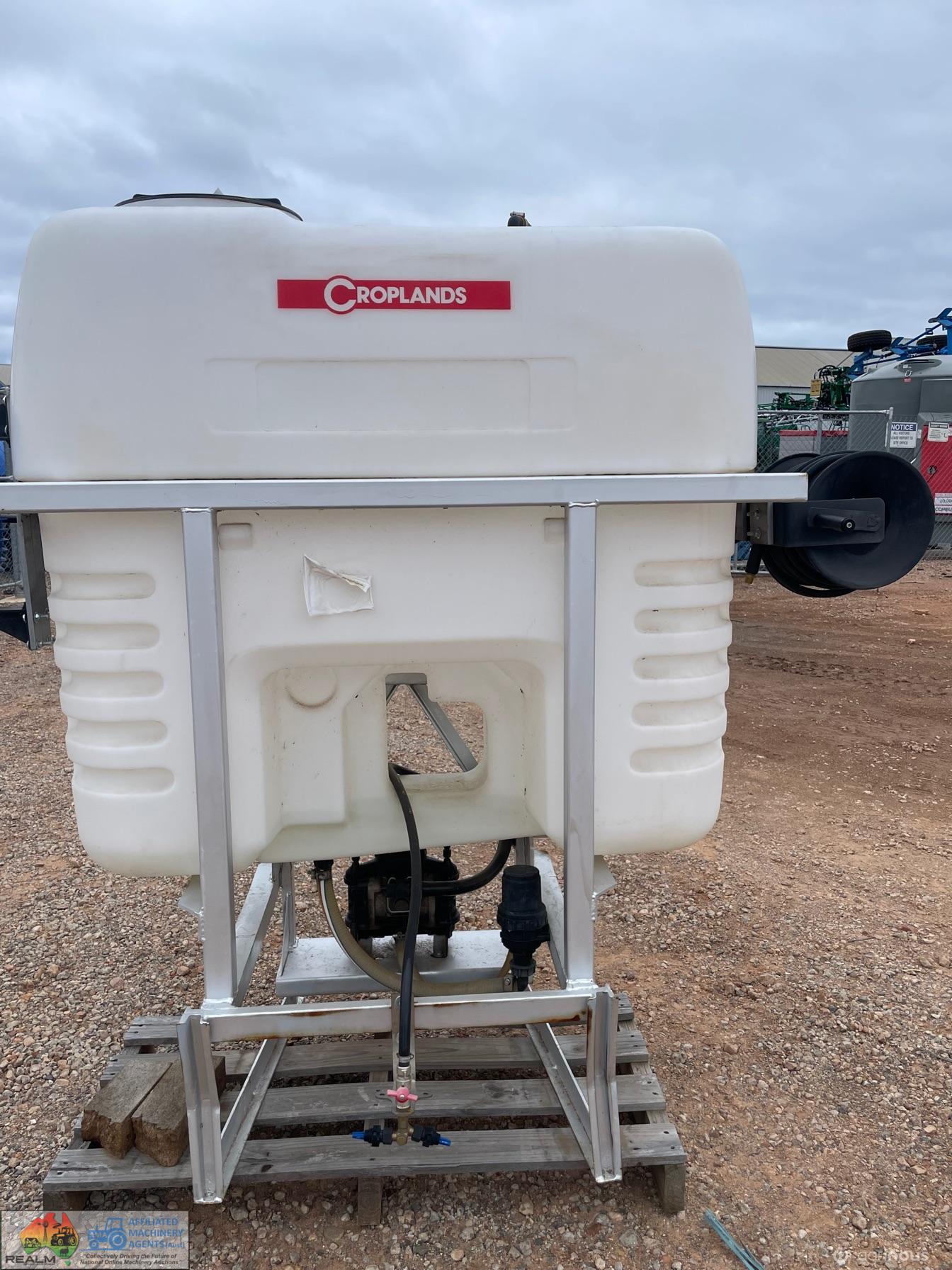 Croplands 700 litre Linkage Sprayer - photo 4