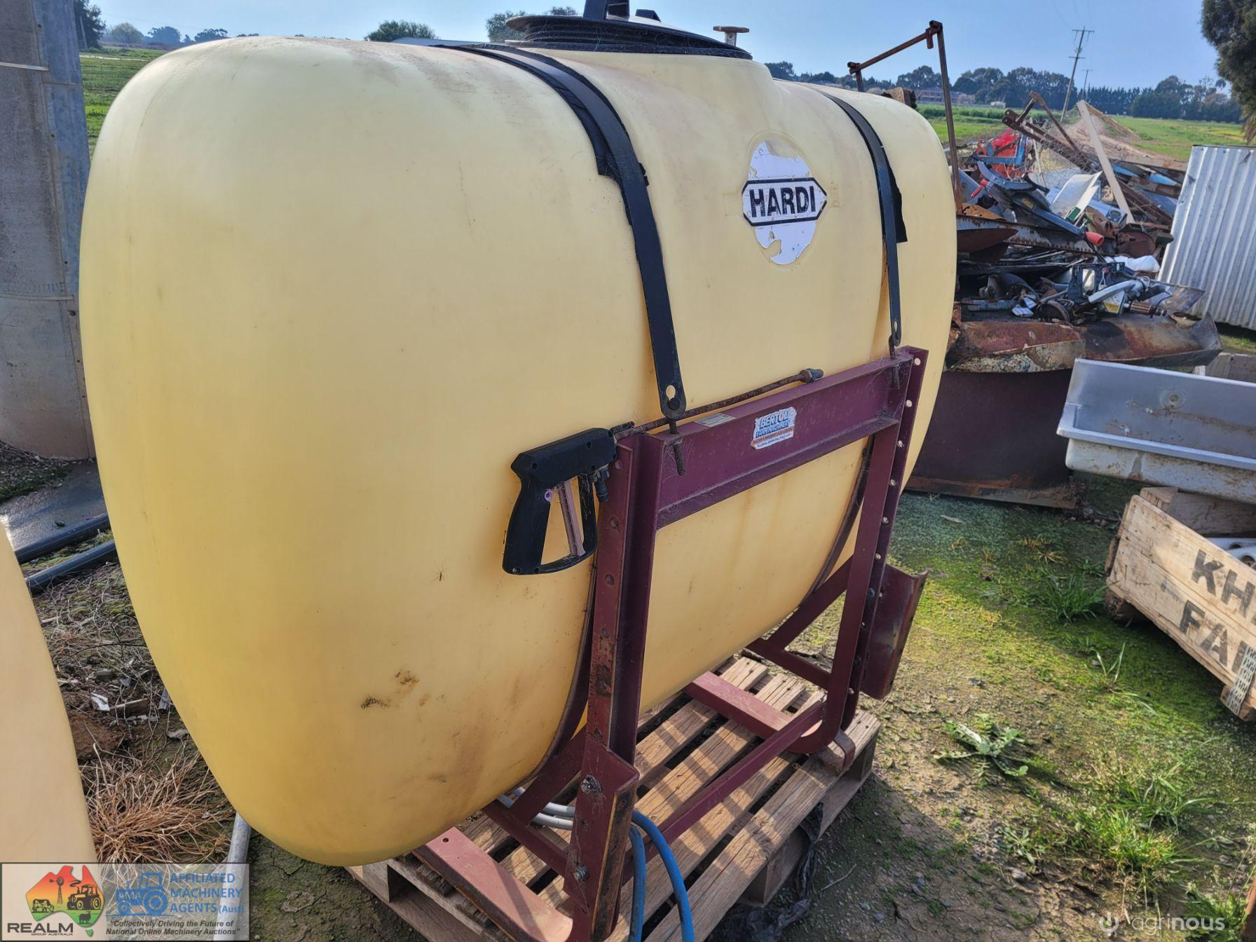 3pl Hardi 850 Ltr Sprayer - photo 3