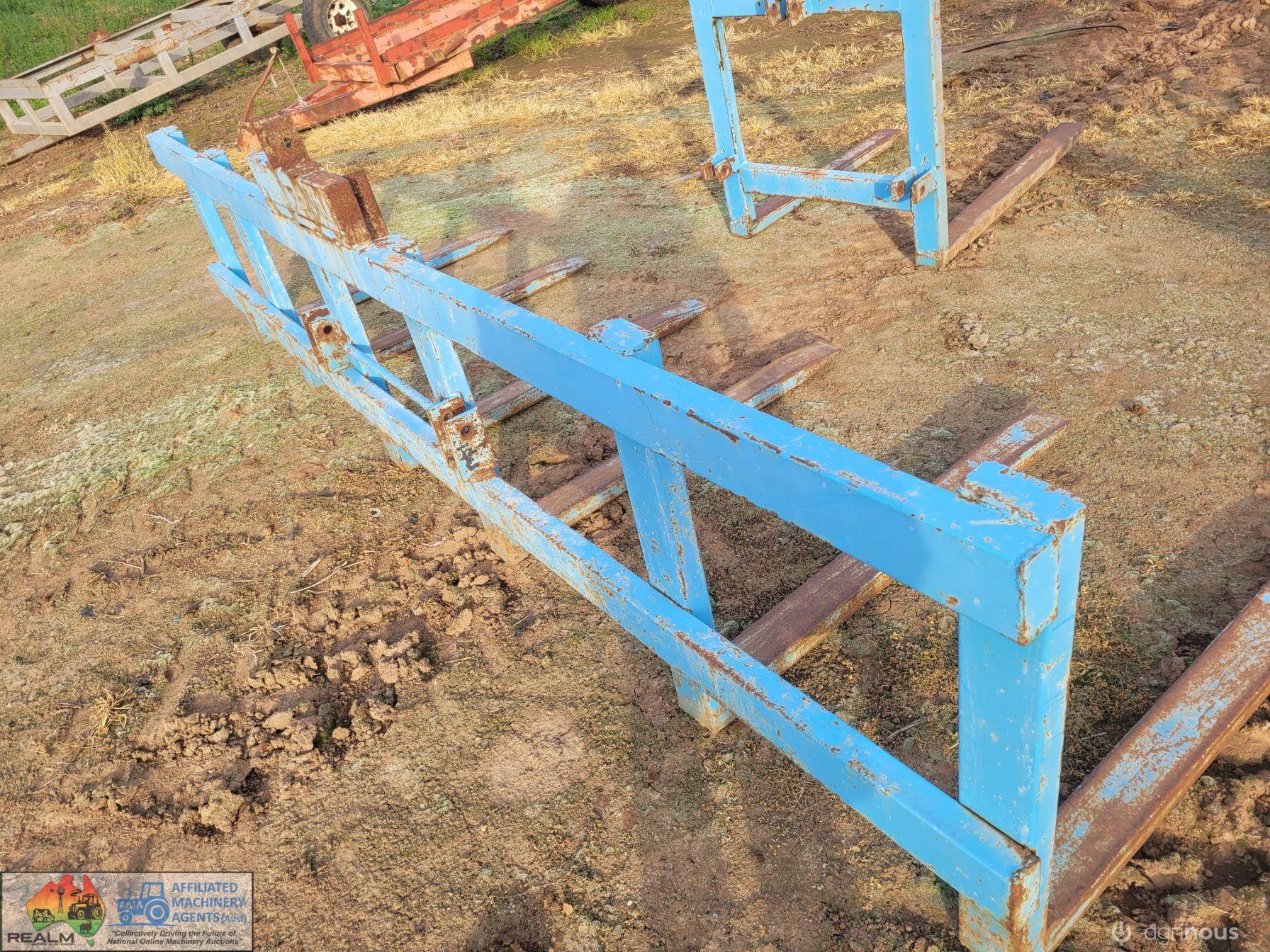 3 Bin/Pallet 3pl Carry Forks - photo 4