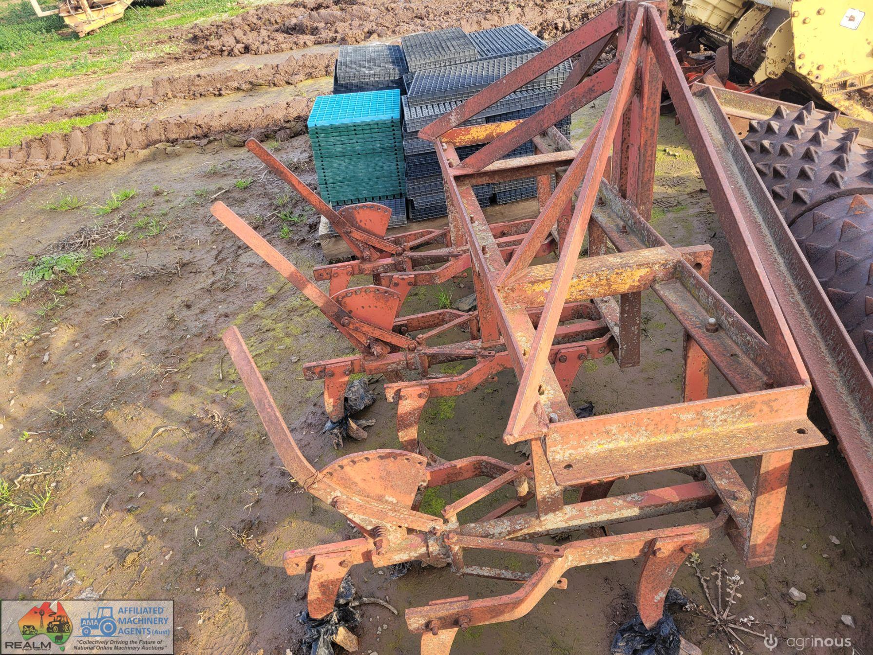 3 Row Bed Weeder - photo 4