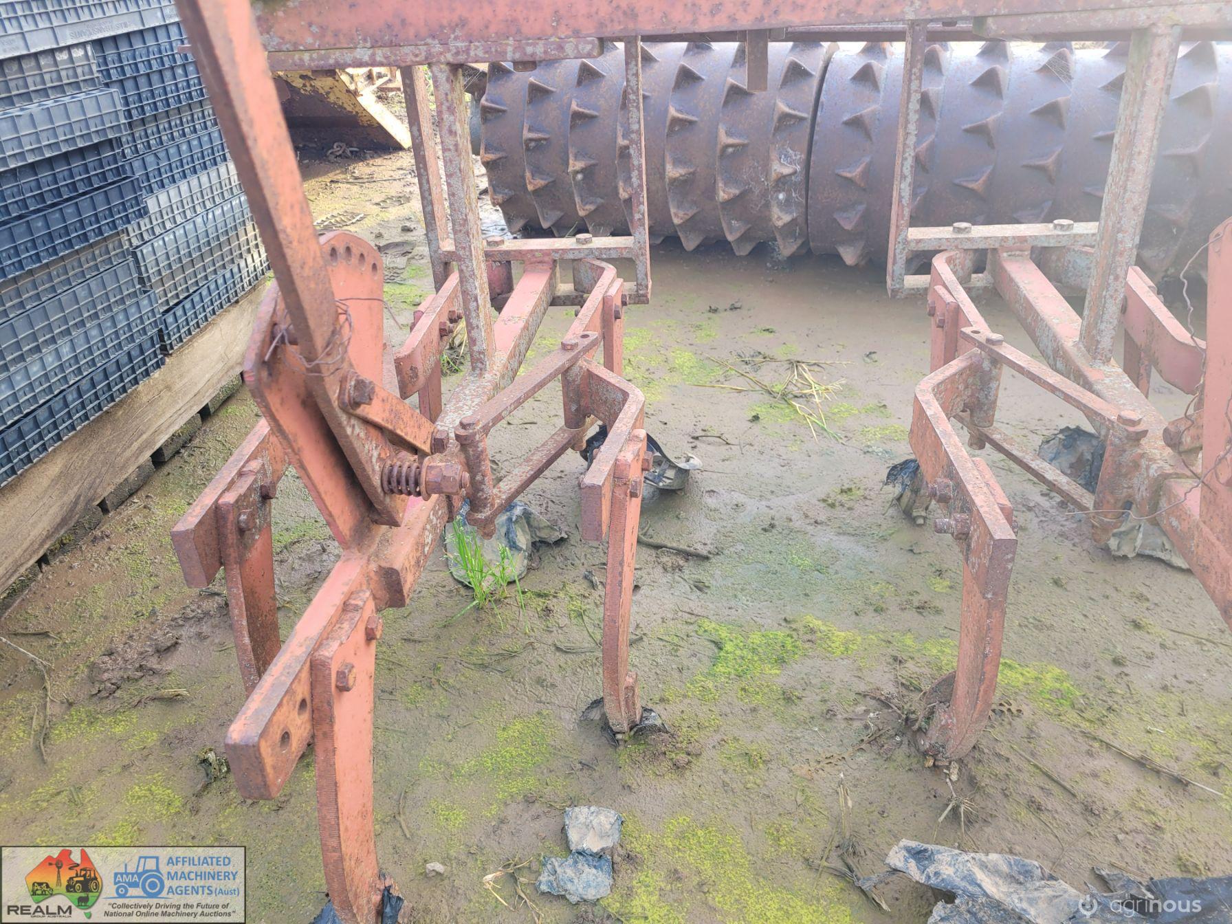 3 Row Bed Weeder - photo 5
