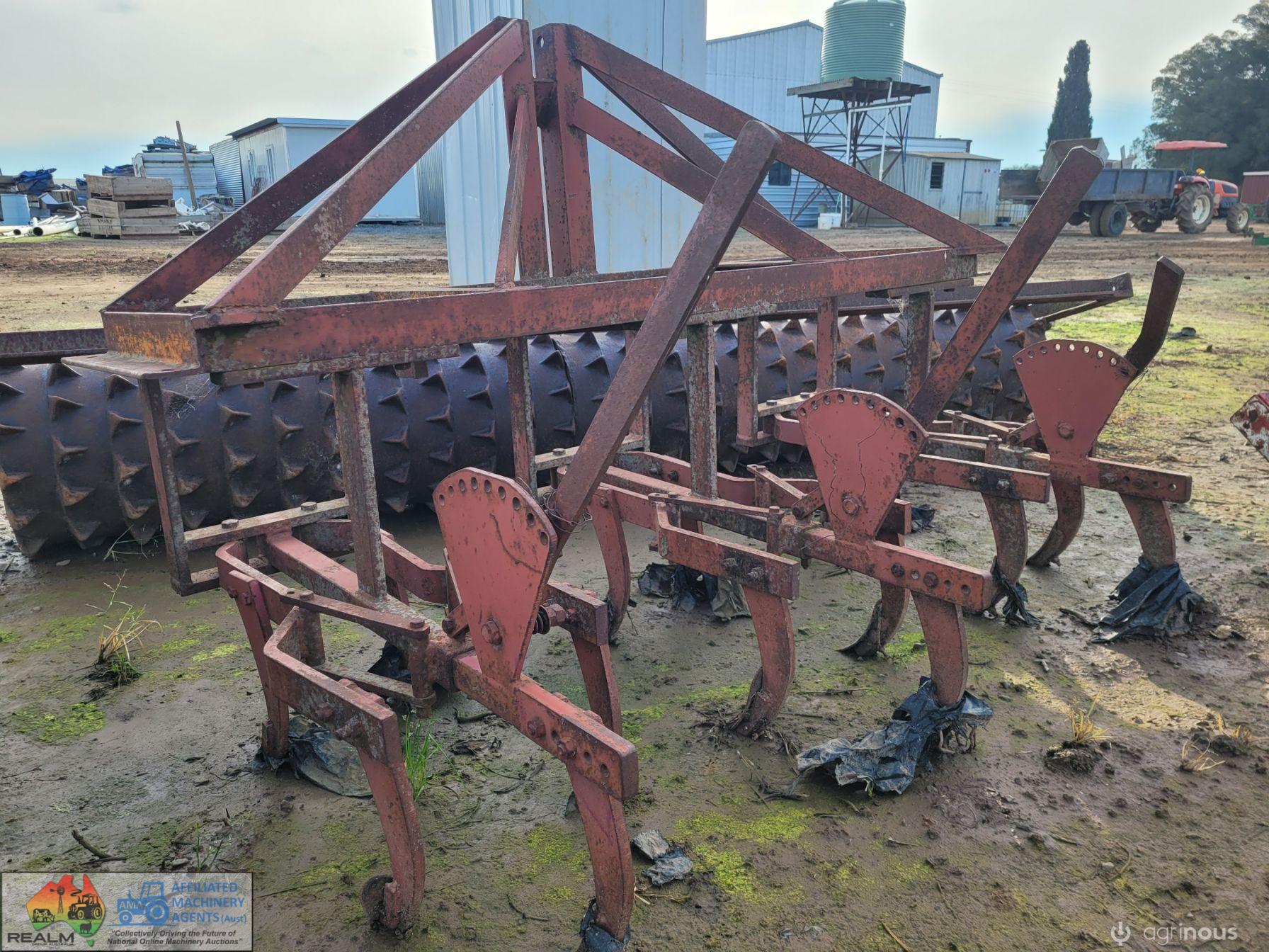 3 Row Bed Weeder - photo 3