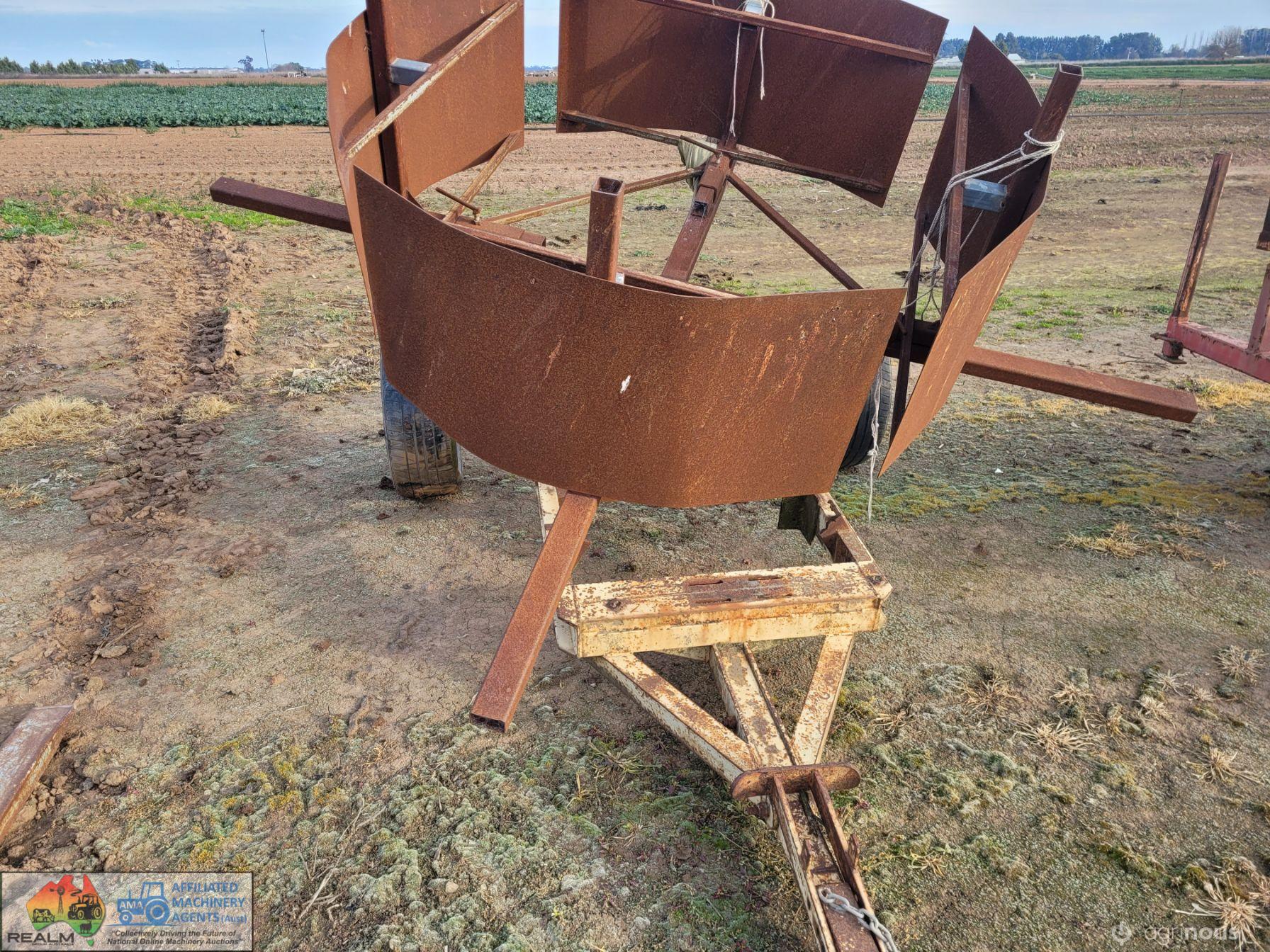 Poly Pipe Laying Trailer - photo 5