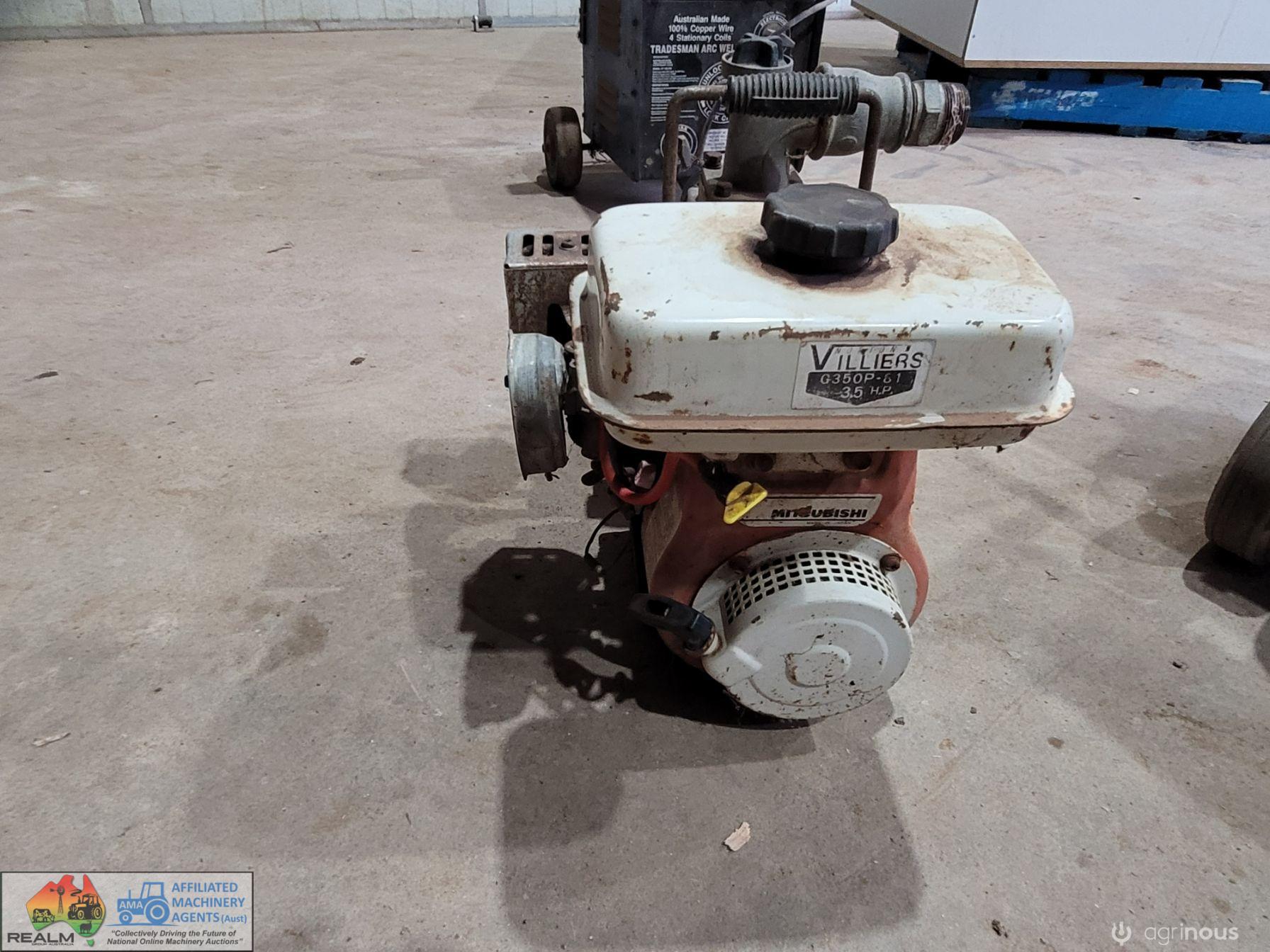 Fire Fighter Pump (Needs repairs) - photo 3