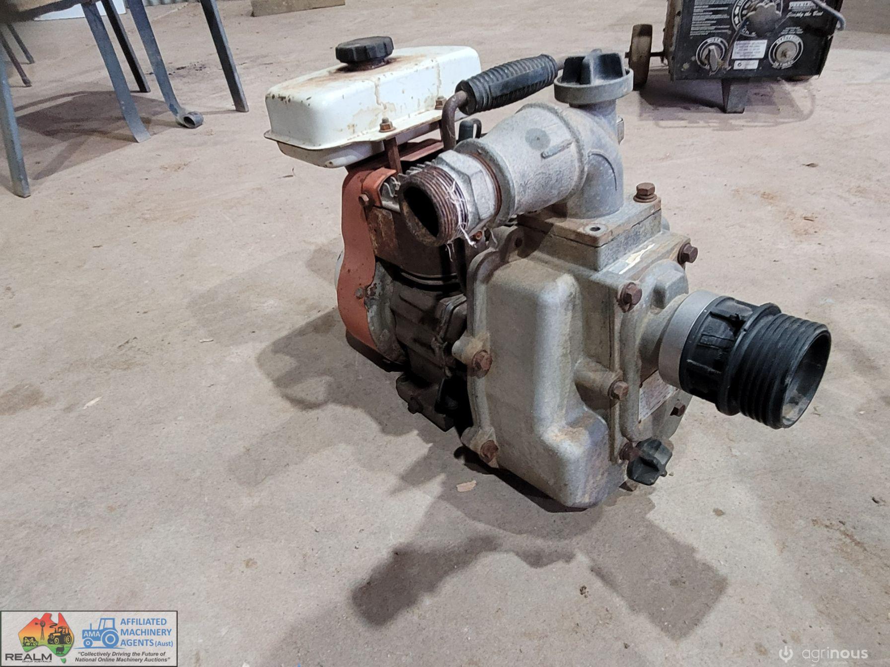 Fire Fighter Pump (Needs repairs) - photo 4