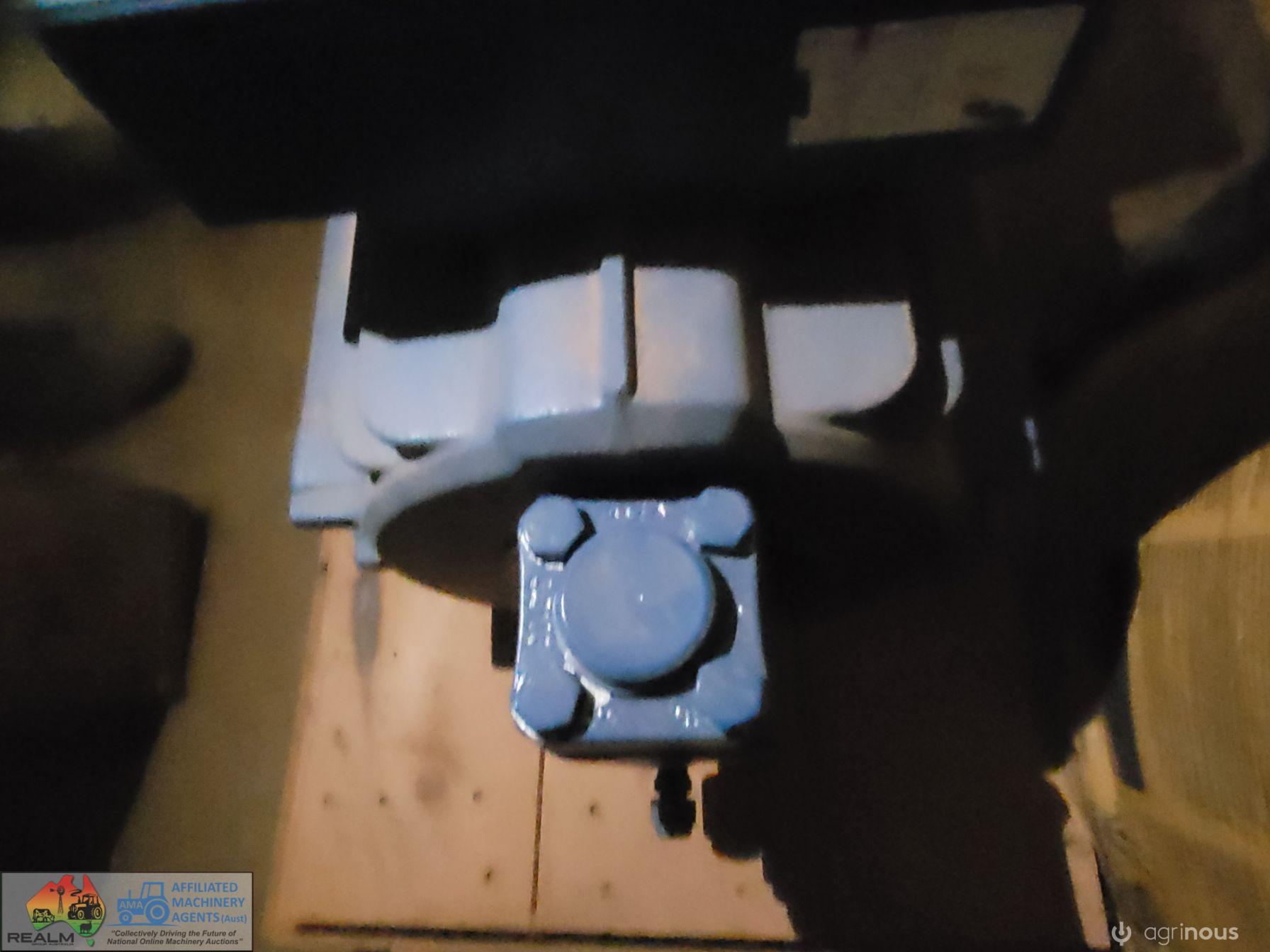 Industrial H/Duty Coolroom Compressor (Needs rebuild) - photo 4