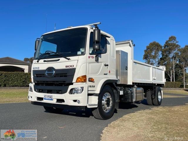 As New Hino - Tipper - photo 8