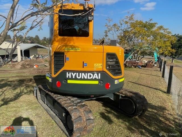 Hyundai 6T Excavator As New - photo 5
