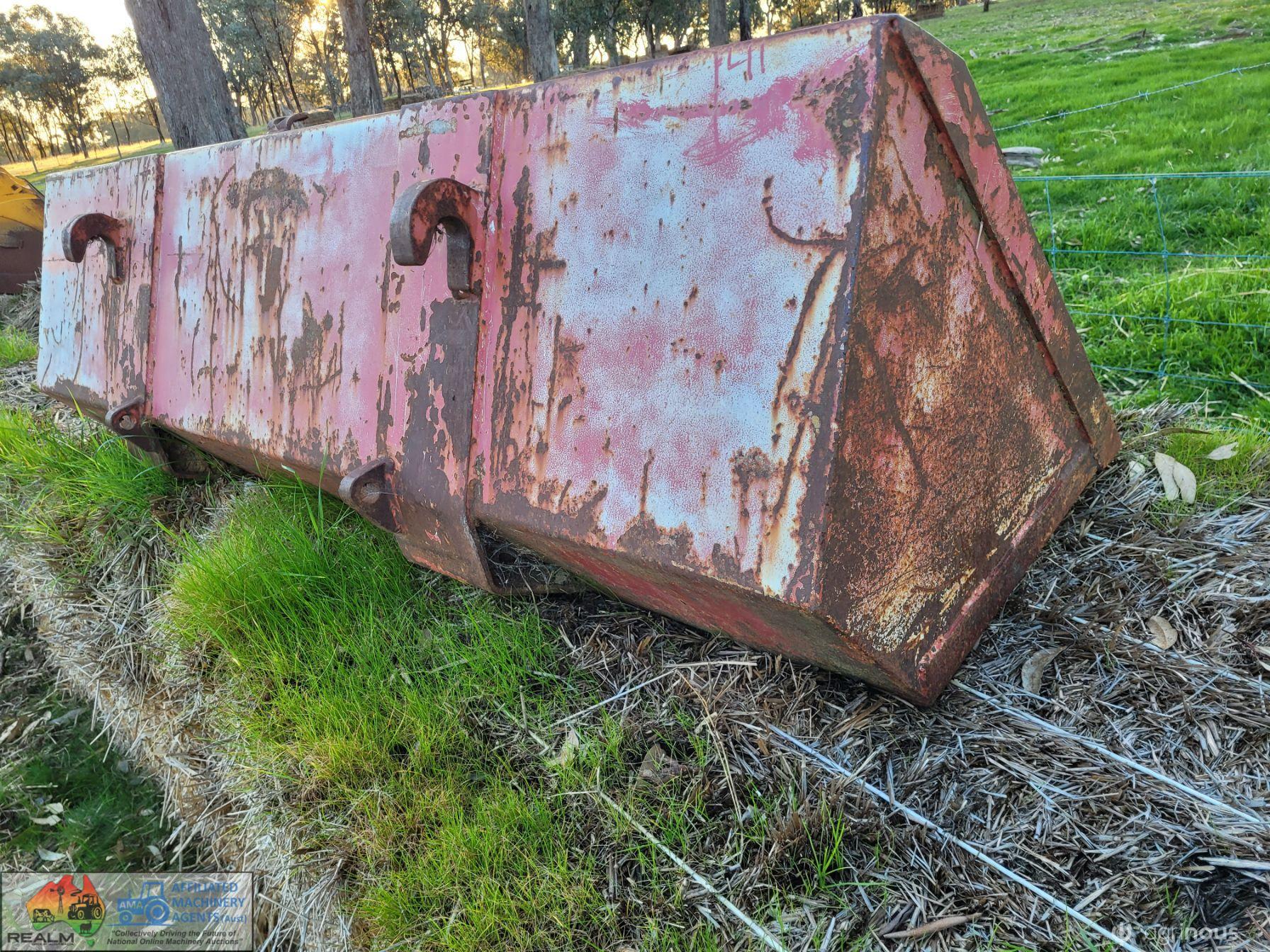 Deutz Agrotron 128 FEL Tractor - photo 6