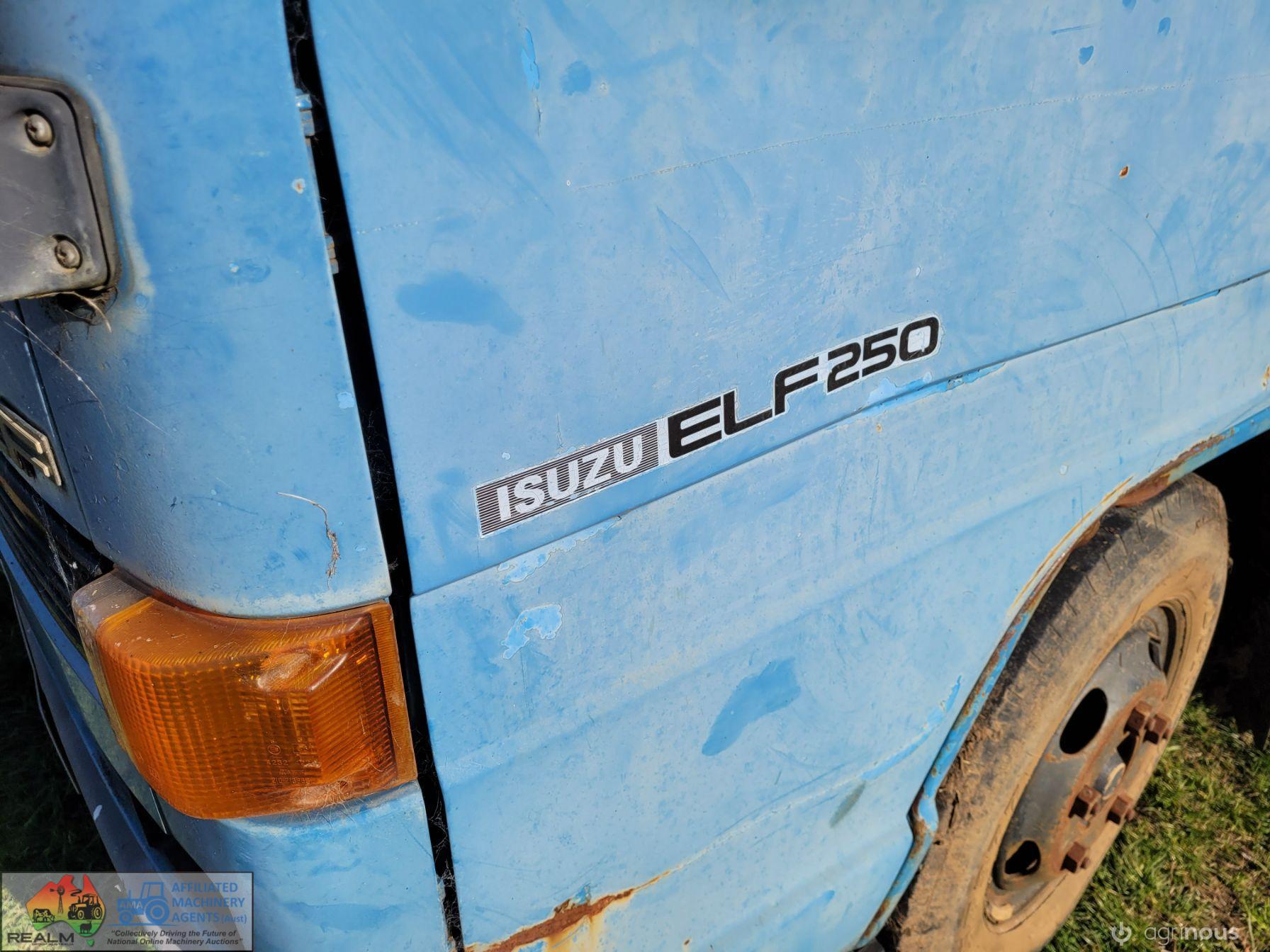 1987 Isuzu Elf 250 Tip Truck - photo 10