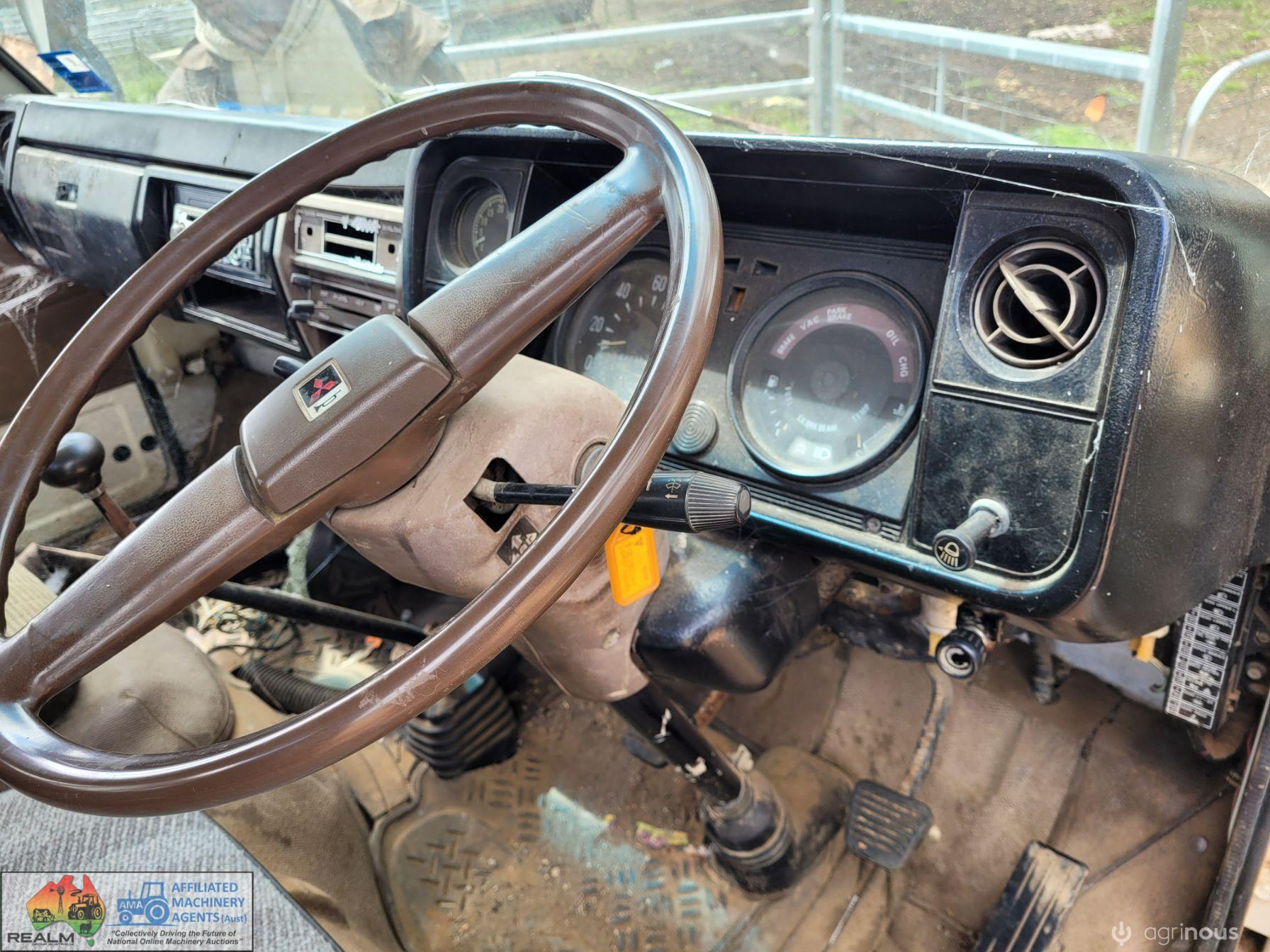 1985 Mitsubishi Canter Tray Truck with HIAB - photo 7