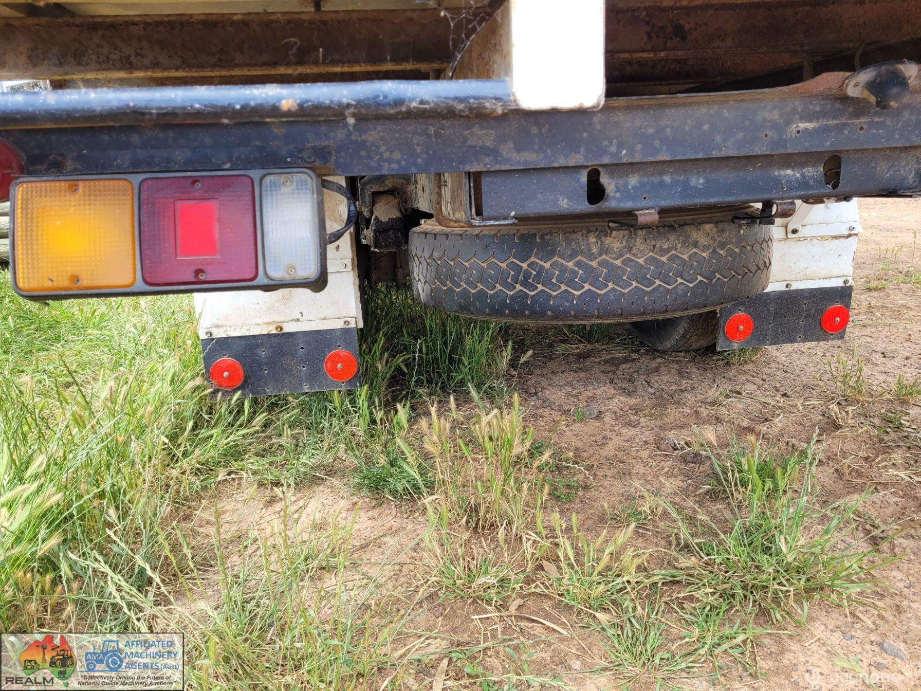 1985 Mitsubishi Canter Tray Truck with HIAB - photo 13