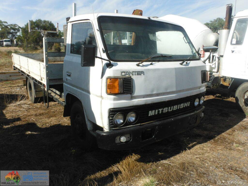 1985 Mitsubishi Canter Tray Truck with HIAB