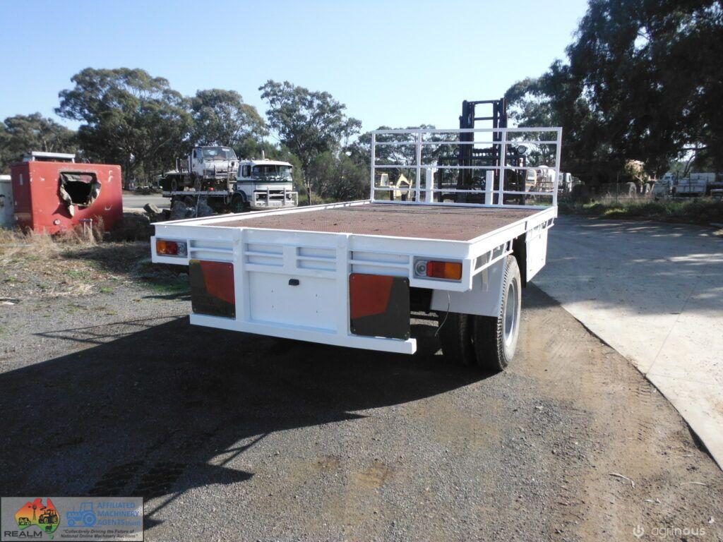 Bartlett Small Flat Top Trailer