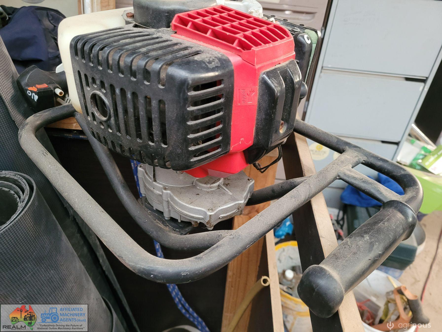New Homelite Post Borer with 2 Augers - photo 2